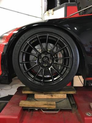 WedsSport SA-72R 17x10  55 Mounted on Front of  S2000 w/ Hoosier 225 (Under Compression)